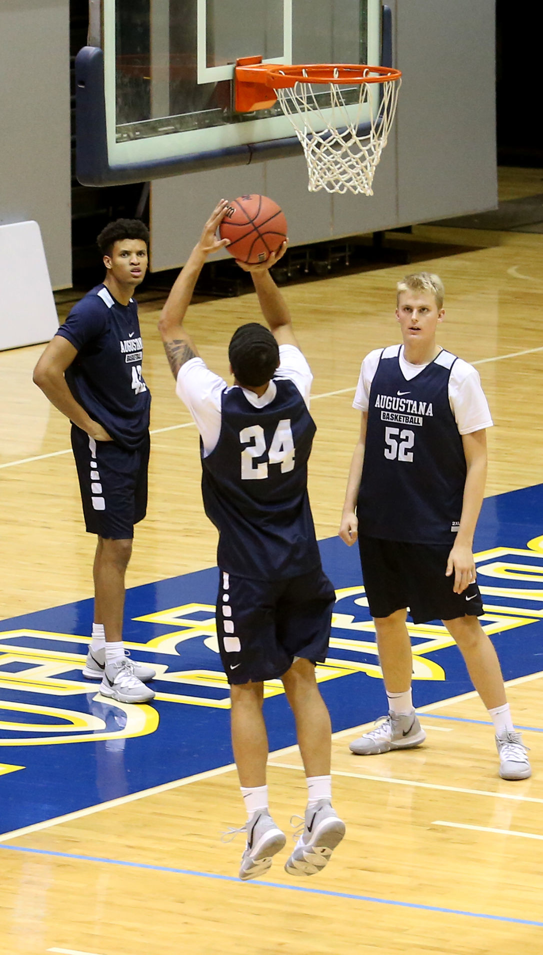 102719-mda-spt-augie-hoops-001